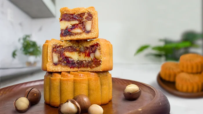 Cách làm Bánh trung thu Healthy ít ngọt tại nhà. Bánh trung thu nướng nhân thập cẩm Hạt rượu quả Jung Hạt